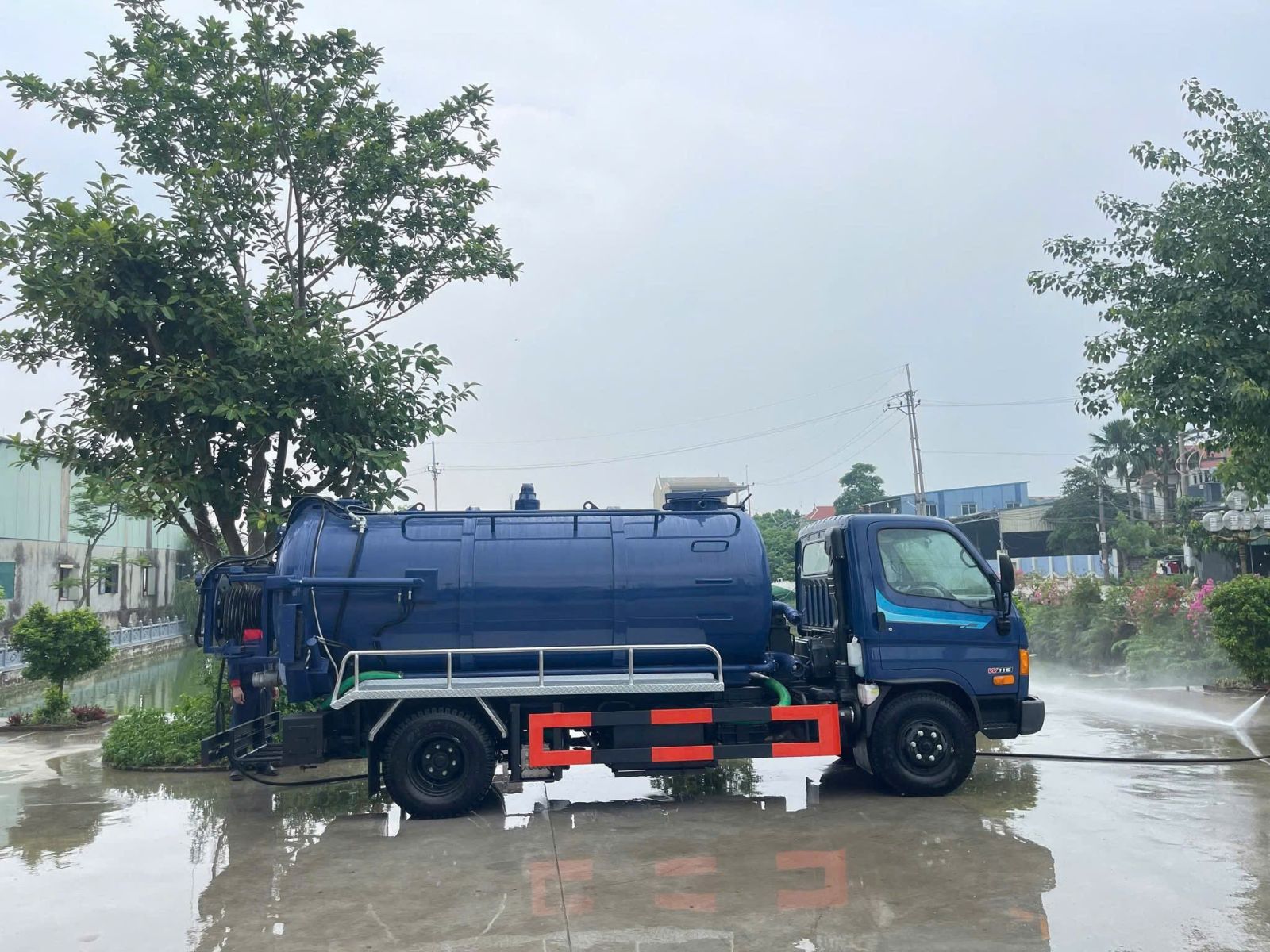 Hút hầm cầu tphcm