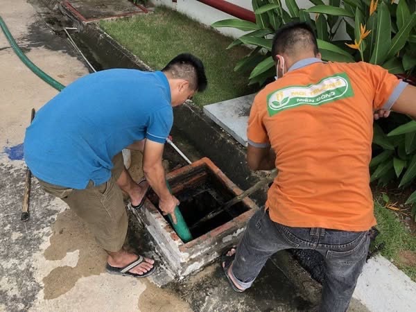 thông cống nghẹt Phường Xóm Chiếu